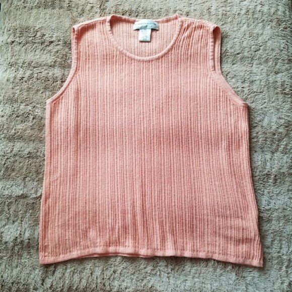 2 tops! Knit tank top and casual tee both Size 2X in great condition - Picture 3 of 12